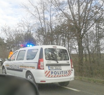 Accident grav: un bulgar a fost călcat de o autoutilitară, în timp ce-şi repara autotrenul